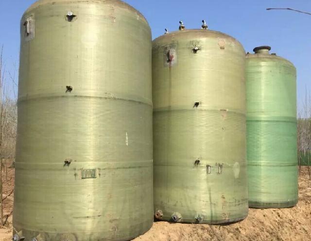 玻璃鋼鹽酸儲(chǔ)罐為何會(huì)這般大受歡迎呢? 玻璃鋼鹽酸儲(chǔ)罐為何會(huì)這般大受歡迎呢?