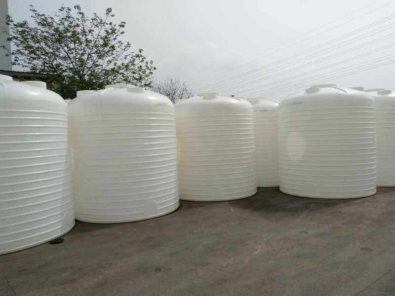 全塑PE儲罐怎樣才能讓其使用壽命更長呢？